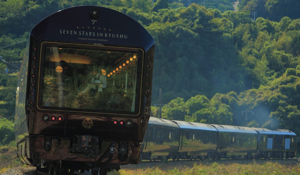 cruise train seven stars in kyushu japan