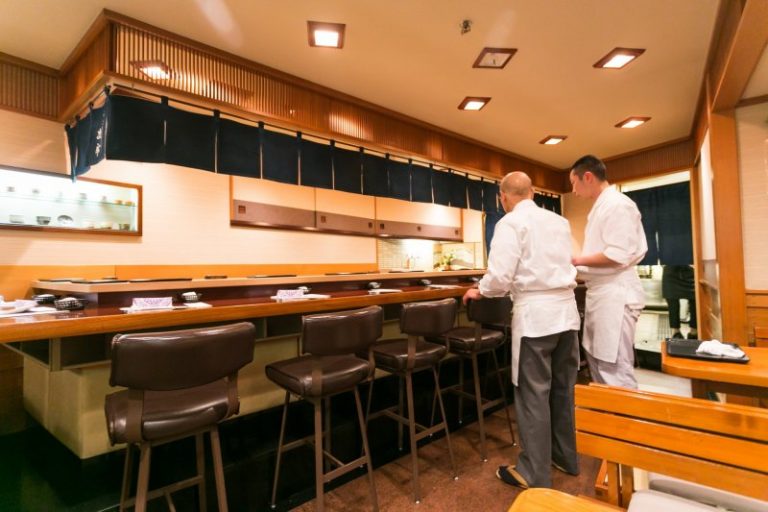 Los 8 mejores restaurantes de estrella Michelin en Japón JRailPass