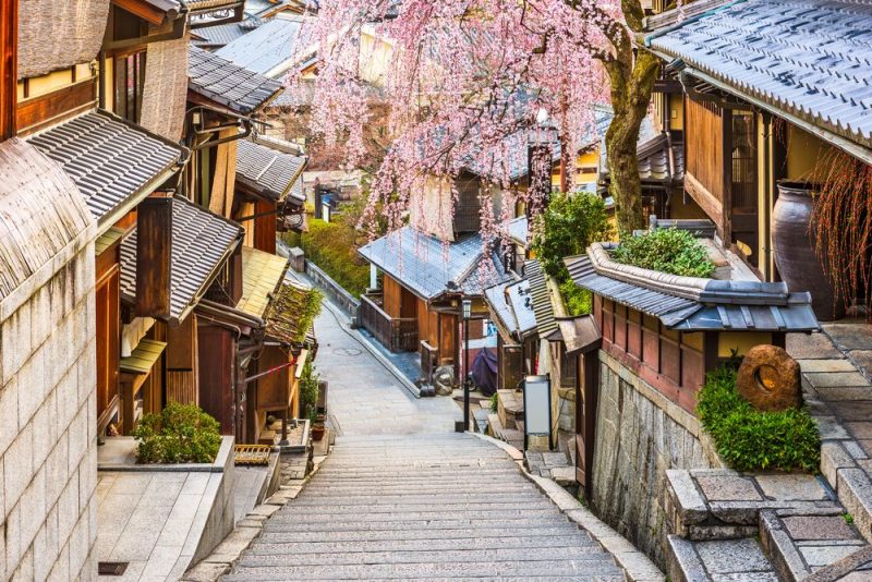 Hanami koji street in Kyoto