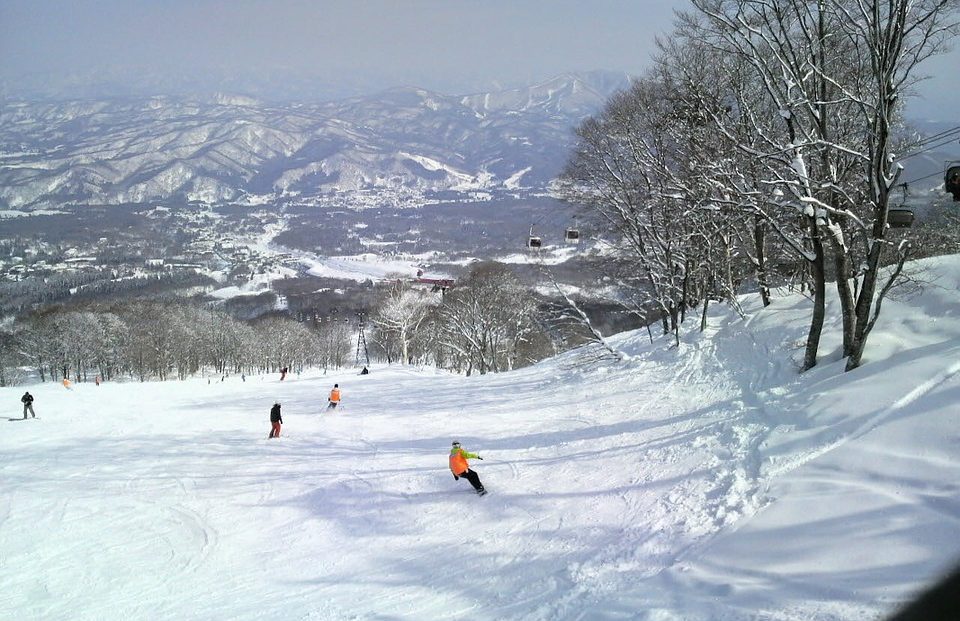 japan-ski-resort-e1481713241250